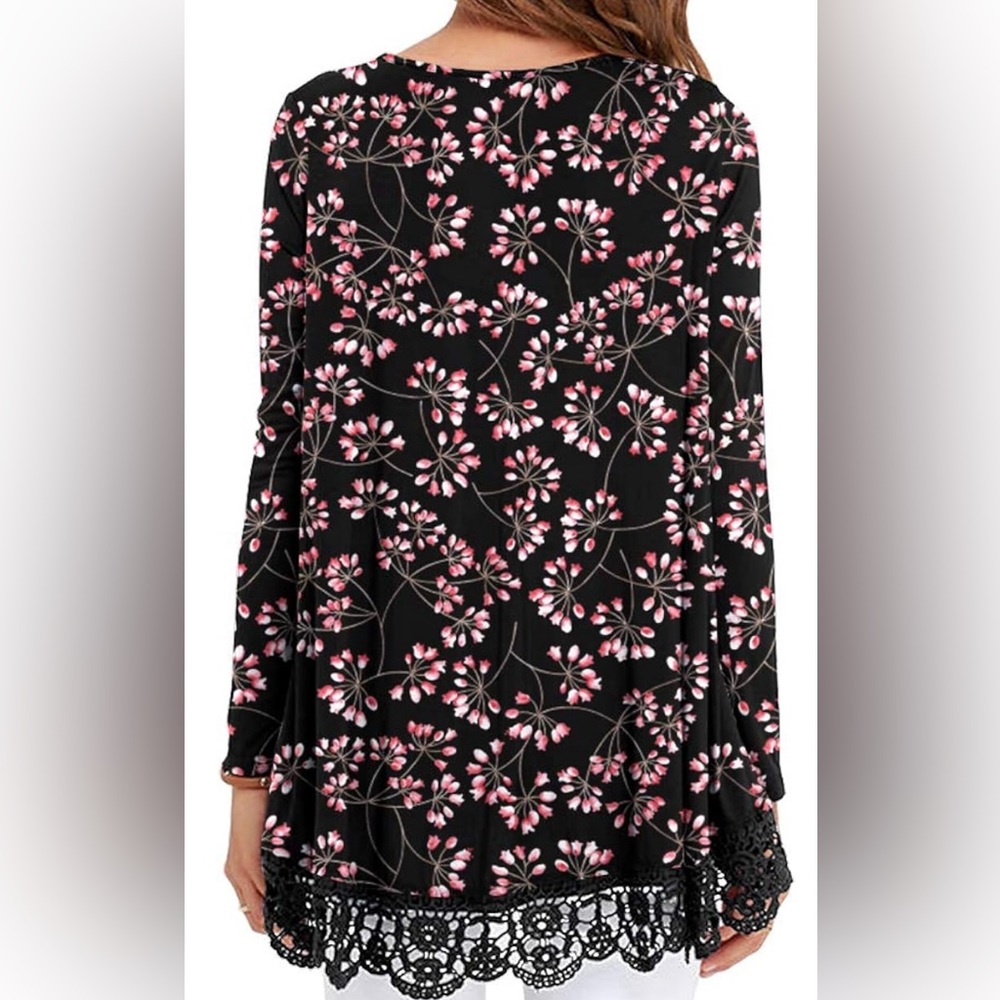 Flowered Tunic - Picture 3 of 13